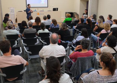 L'Ajuntament de Sant Joan Despí posa a l'abast de les famílies un innovador programa formatiu