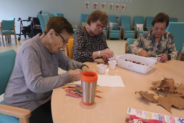 El centre de dia per a la gent gran amb dependència ja atén les primeres persones usuàries