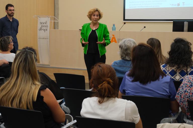 L'Ajuntament de Sant Joan Despí posa a l'abast de les famílies un innovador programa formatiu