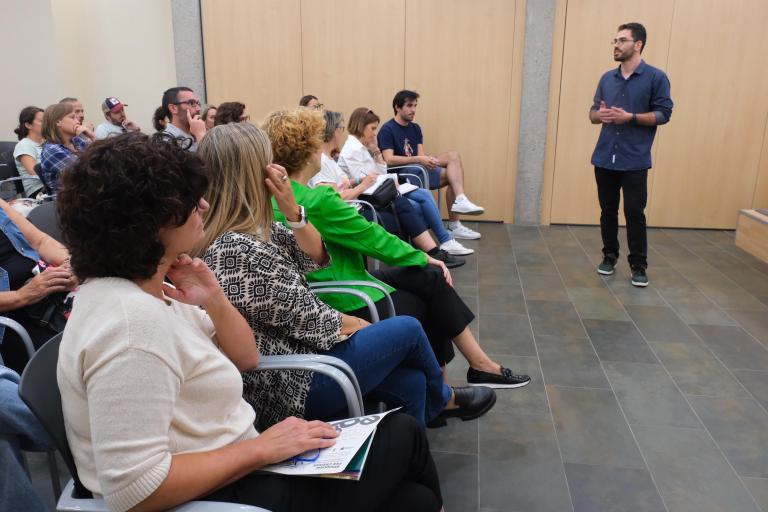 L'Ajuntament de Sant Joan Despí posa a l'abast de les famílies un innovador programa formatiu