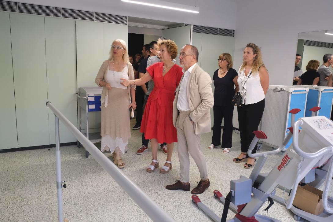 Centre de Dia visita conseller-1.jpg