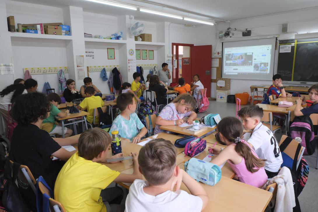 Portes obertes a escoles i instituts com a prèvia a la preinscripció per al curs 2025-2026